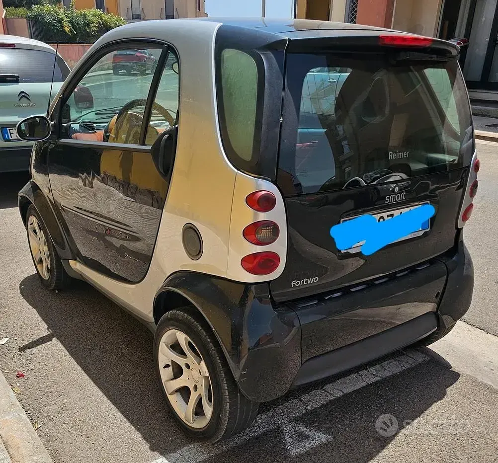 Usata Smart ForTwo Cabrio 41 CV (30 kW) 2005 Nero Cabrio
