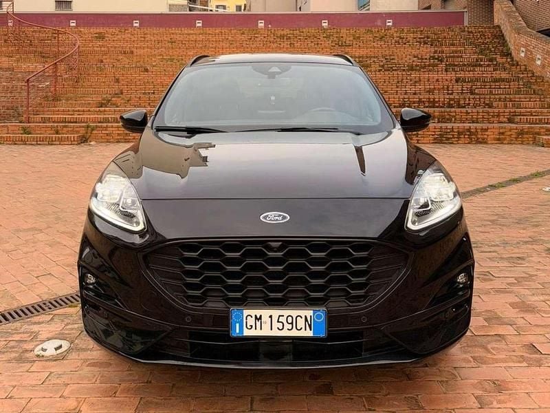 Usata Ford Kuga ST-Line X 152 CV (111 kW) 2023 Agate black met. SUV