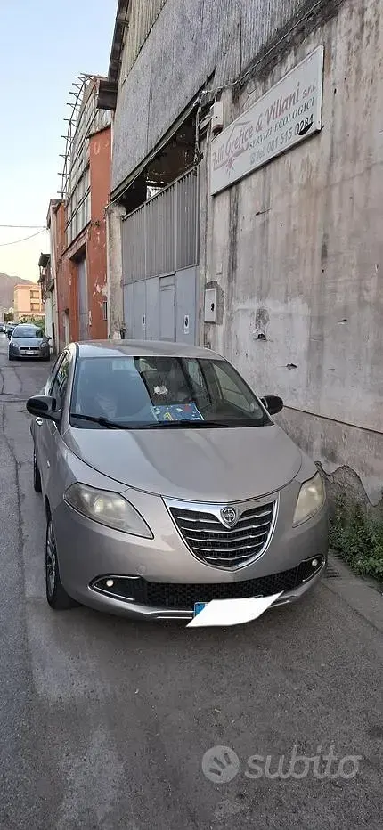 Usata Lancia Ypsilon 95 CV (69 kW) 2011 Utilitaria