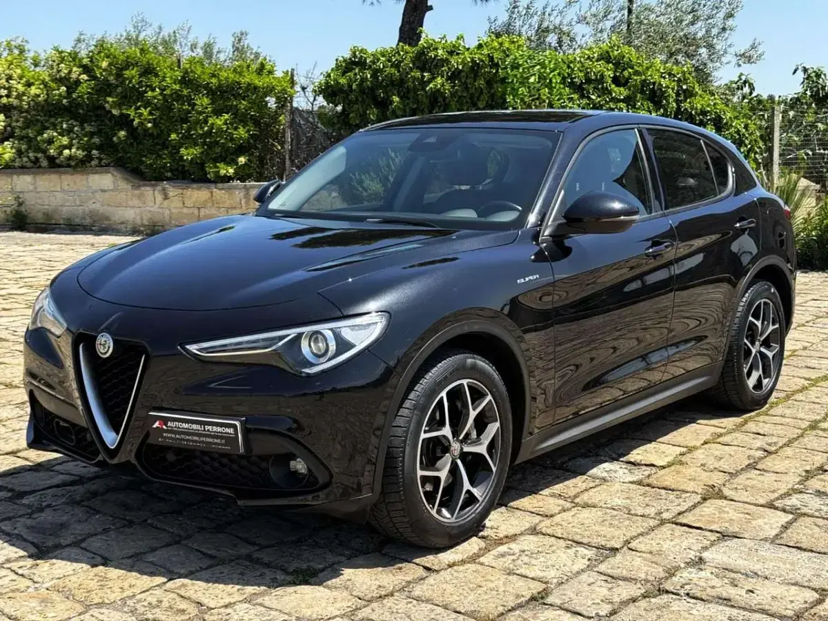 Usata Alfa Romeo Stelvio Super 190 CV (139 kW) 2022 Nero SUV