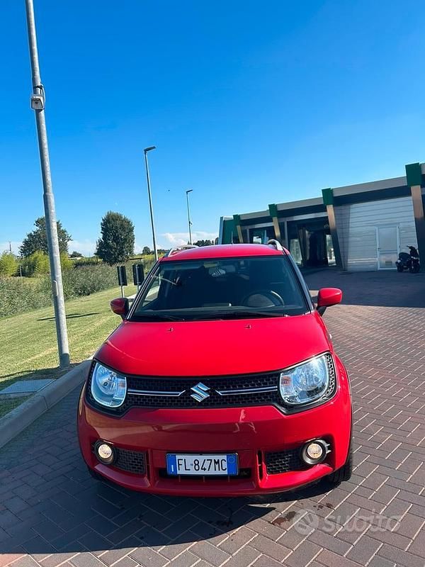 Usata Suzuki Ignis 90 CV (66 kW) 2017 Rosso Utilitaria