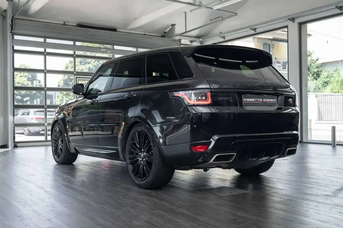 Usata Land Rover Range Rover Sport HSE Dynamic 249 CV (183 kW) 2022 Nero SUV