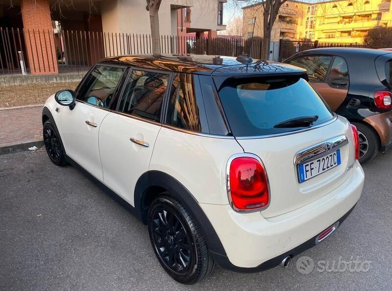 Usata Mini Cooper D Business 116 CV (85 kW) 2015 Bianco Utilitaria