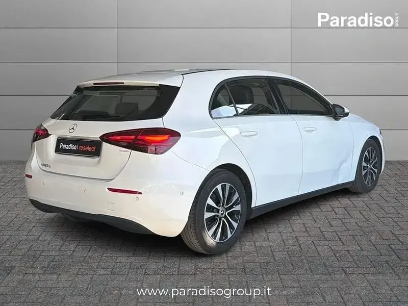 Usata Mercedes A180 Advanced 116 CV (85 kW) 2023 Bianco Berlina