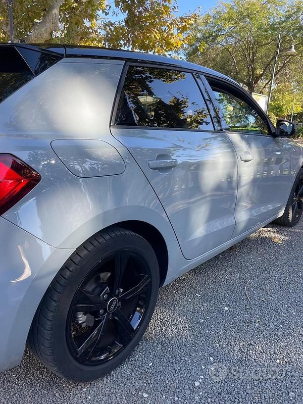 Usata Audi A1 110 CV (80 kW) 2022 Grigio SUV