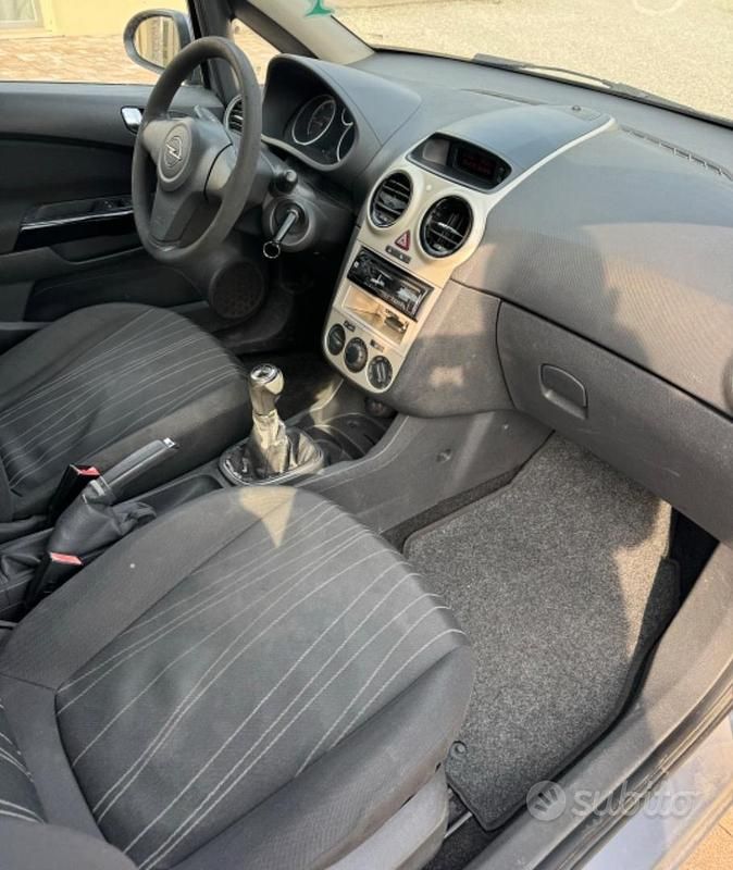 Occasion Opel Corsa 75 ch (55 kW) 2008 Gris Citadine