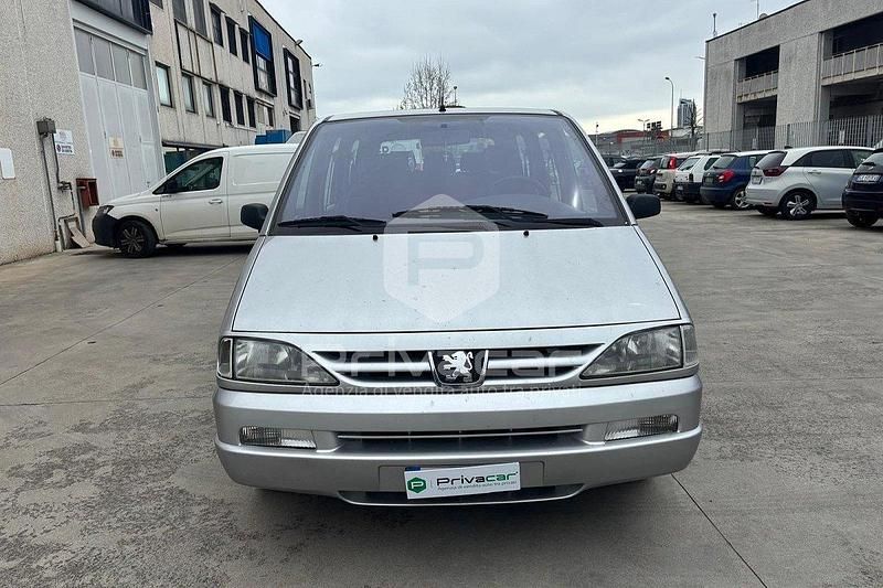 Usata Peugeot 806 109 CV (80 kW) 2000 Grigio Monovolume