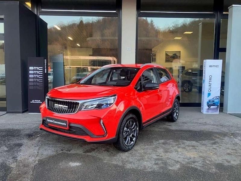 Nuova EMC QUATTRO 103 CV (75 kW) 2026 Rosso SUV