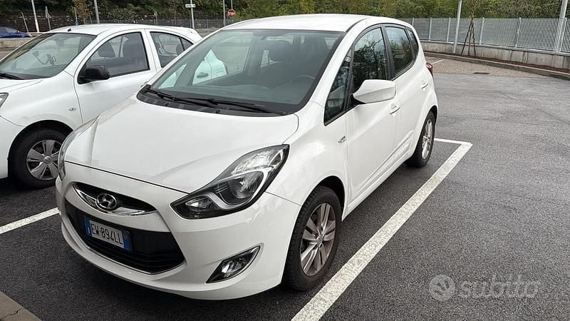 Usata Hyundai ix20 90 CV (66 kW) 2014 Bianco Utilitaria