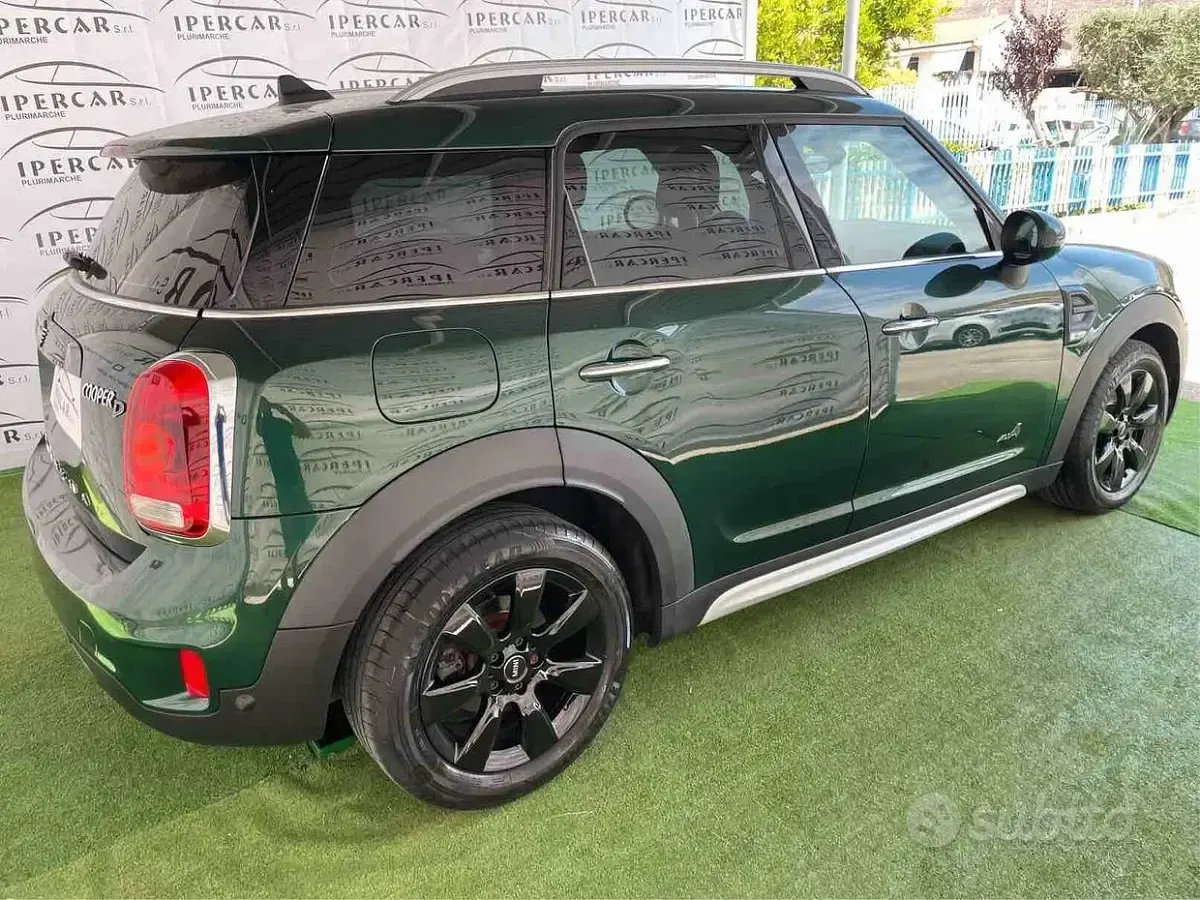 Usata Mini Cooper SD Countryman Business 150 CV (110 kW) 2018 Verde SUV