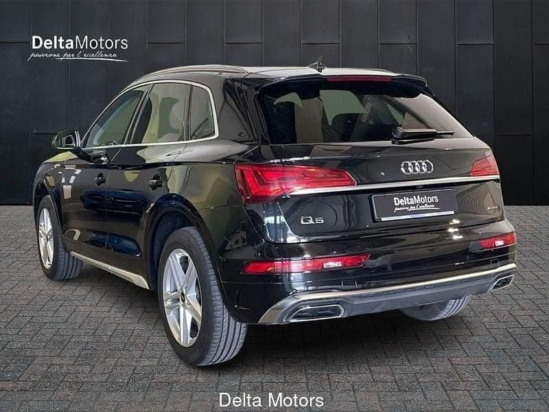 Usata Audi Q5 S-Line 204 CV (150 kW) 2024 Grigio metallizzato SUV