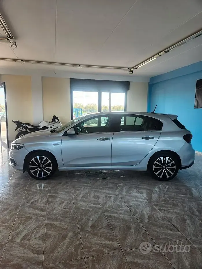 Usata Fiat Tipo Lounge 120 CV (88 kW) 2019 Grigio Berlina