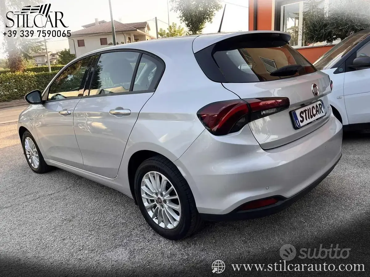 Occasion Fiat Tipo Life 100 ch (73 kW) 2021 Gris Berline