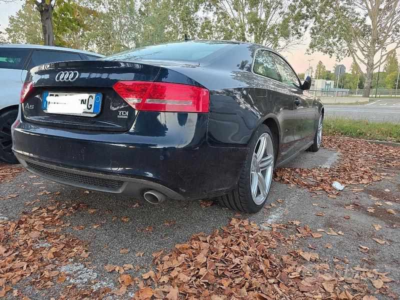 Usata Audi A5 240 CV (176 kW) 2010 Blu Coupé