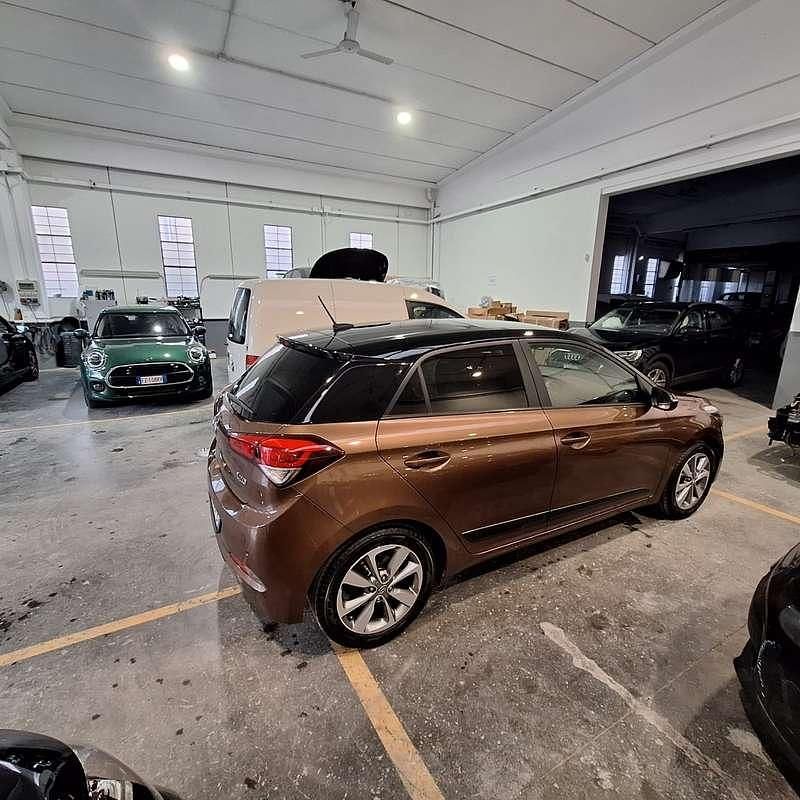 Usata Hyundai i20 Style 84 CV (61 kW) 2015 Utilitaria