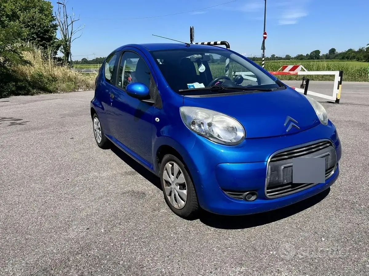 Usata Citroën C1 68 CV (50 kW) 2011 Bluazzurro Utilitaria