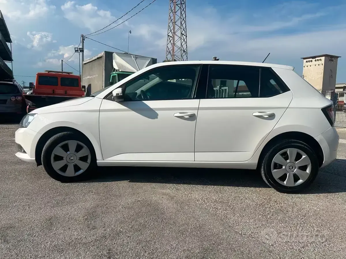 Usata Skoda Fabia Business Line 90 CV (66 kW) 2018 Bianco Berlina
