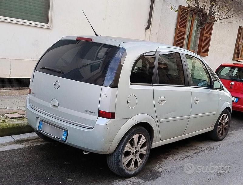 Usata Opel Meriva 75 CV (55 kW) 2008 Grigio Monovolume