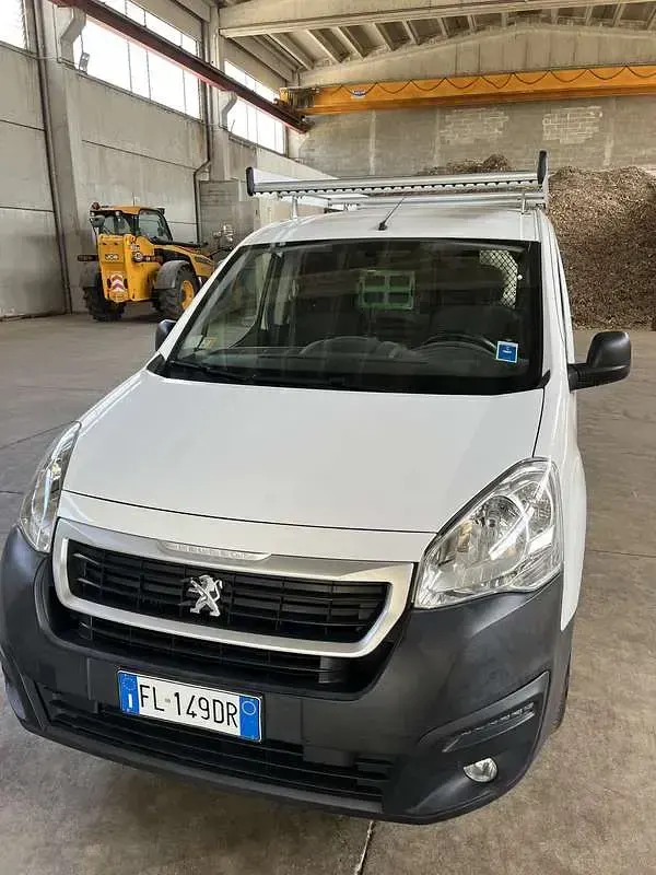 Usata Peugeot TePee Access 75 CV (55 kW) 2017 Station wagon
