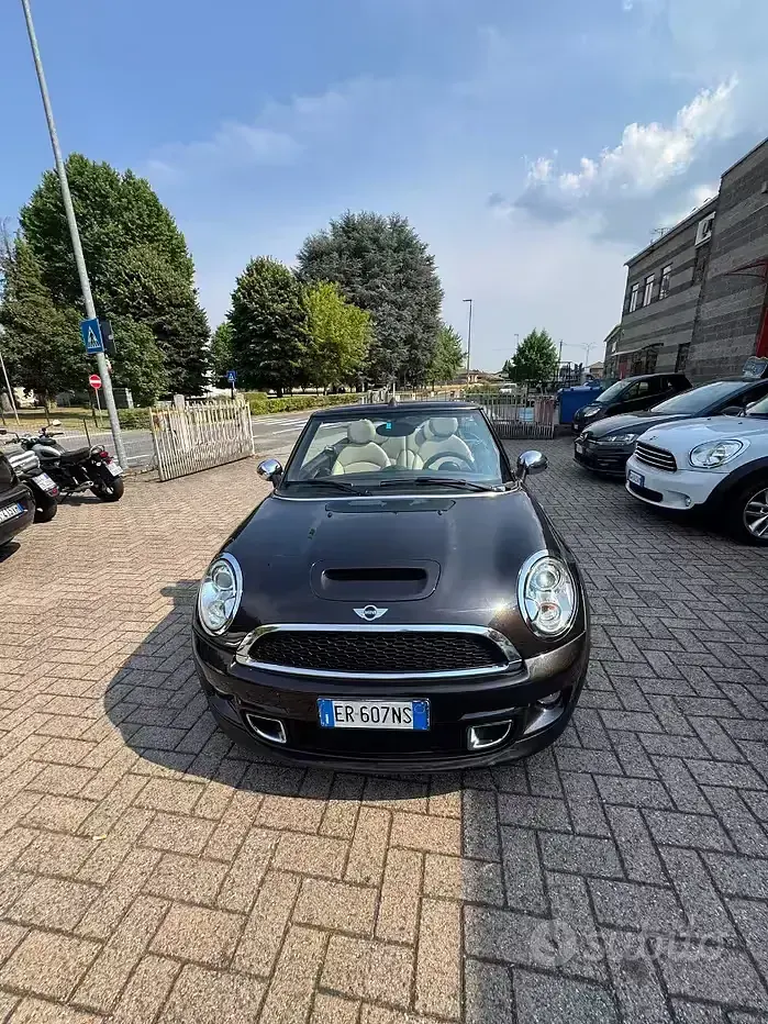 Usata Mini Cooper SD Cabriolet 143 CV (105 kW) 2013 Nero Cabrio
