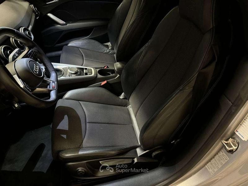 Usata Audi TT Roadster S-line plus 184 CV (135 kW) 2016 Argento Cabrio