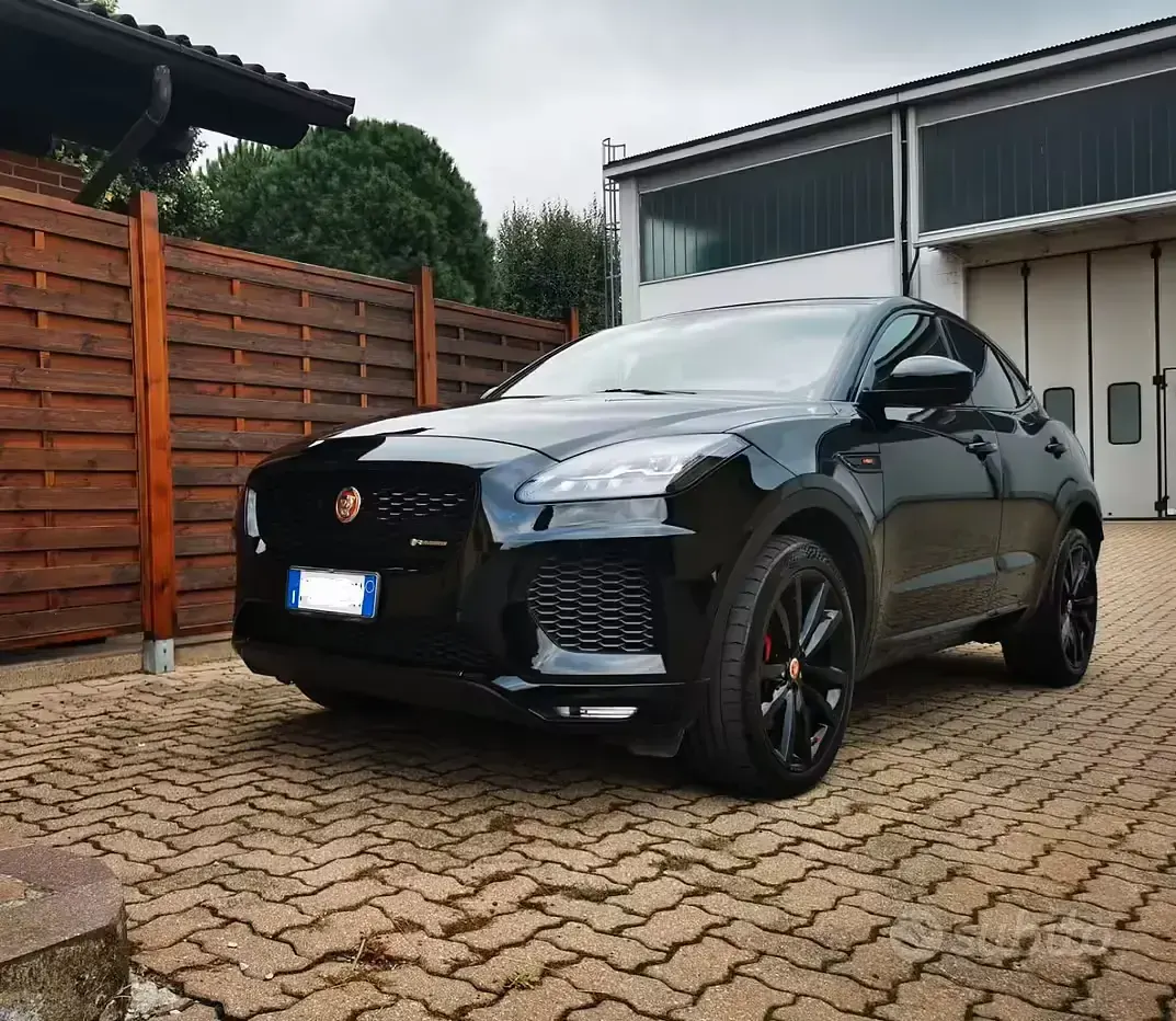 Usata Jaguar E-Pace 200 CV (147 kW) 2019 Nero SUV