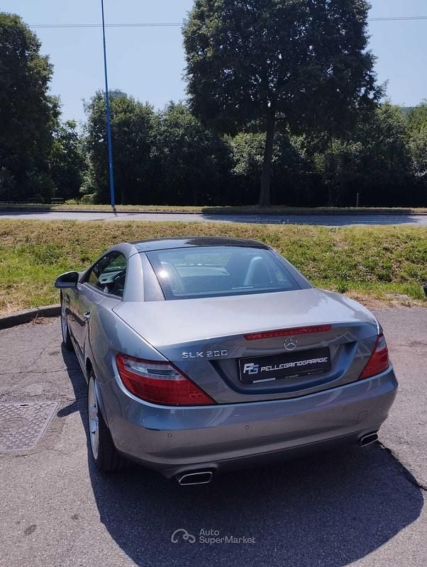 Usado Mercedes SLK200 Premium 184 CV (135 kW) 2015 Plateado Descapotable