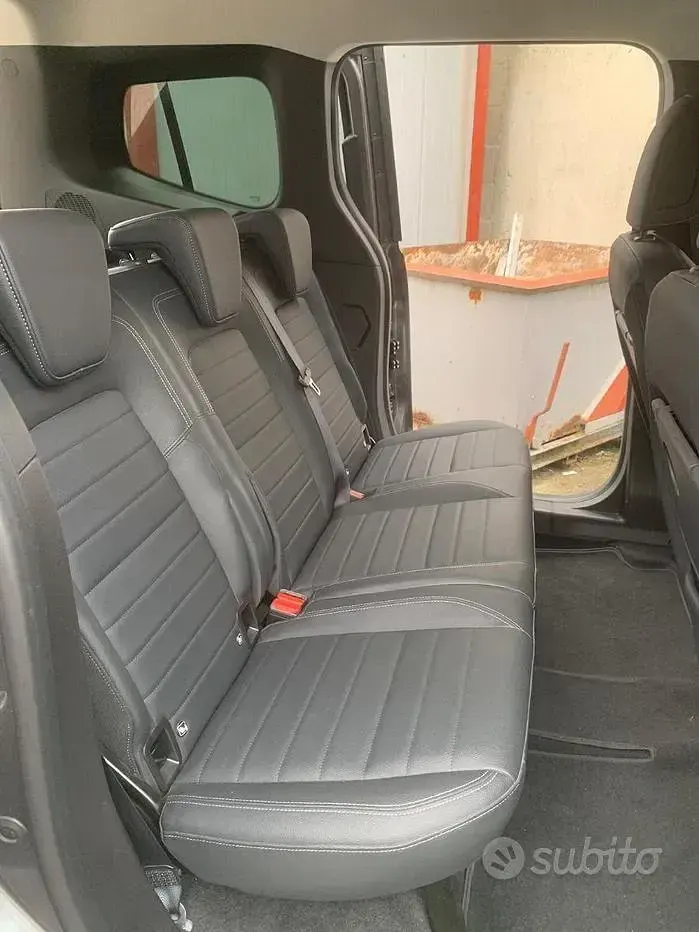 Usata Mercedes T160 95 CV (69 kW) 2025 Grigio Monovolume