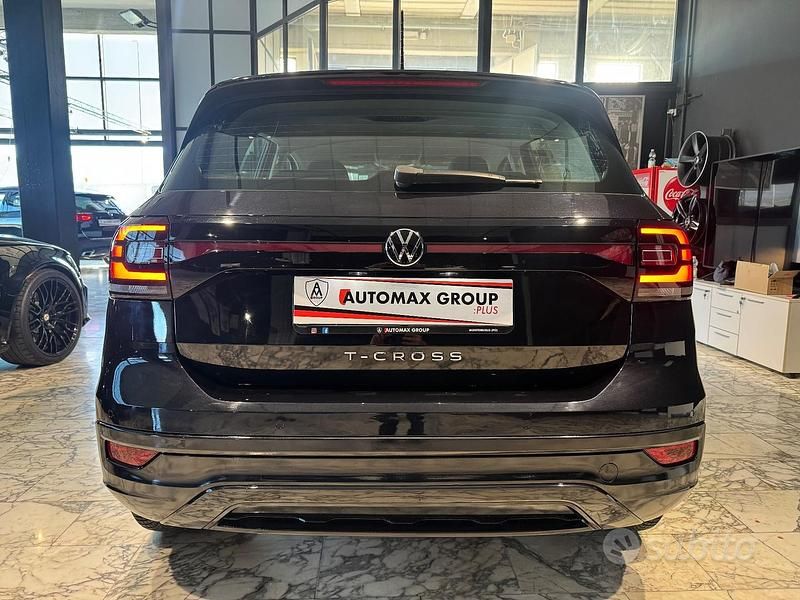 Usata VW T-Cross Advance 110 CV (80 kW) 2023 Nero SUV