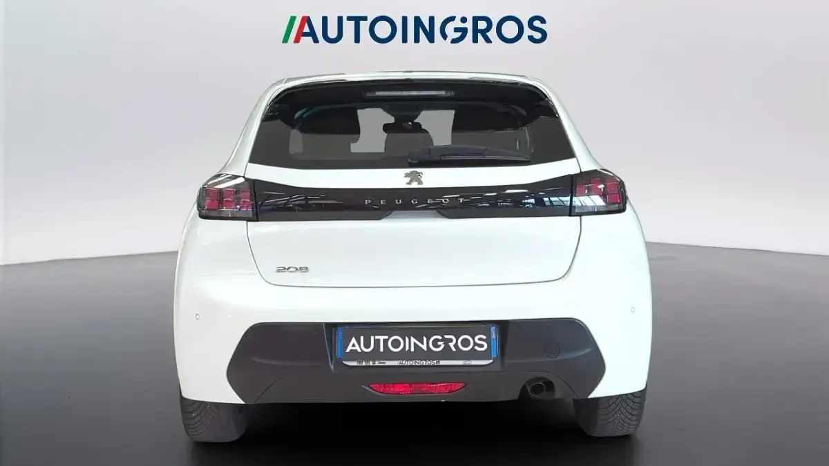 Usata Peugeot 208 Active 75 CV (55 kW) 2022 Bianco Utilitaria
