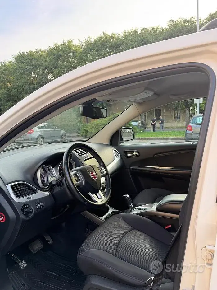 Usata Fiat Freemont 170 CV (125 kW) 2013 Bianco SUV