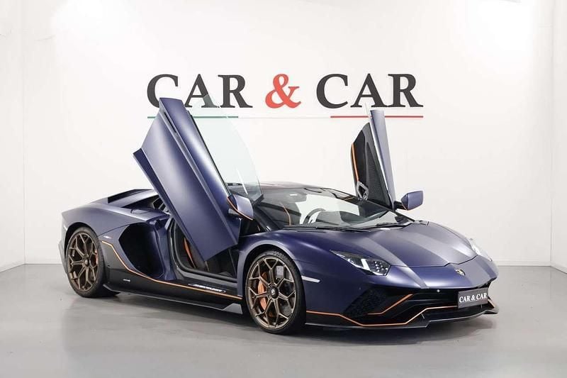 Usata Lamborghini Aventador 780 CV (573 kW) 2022 Blu/azzurro Cabrio