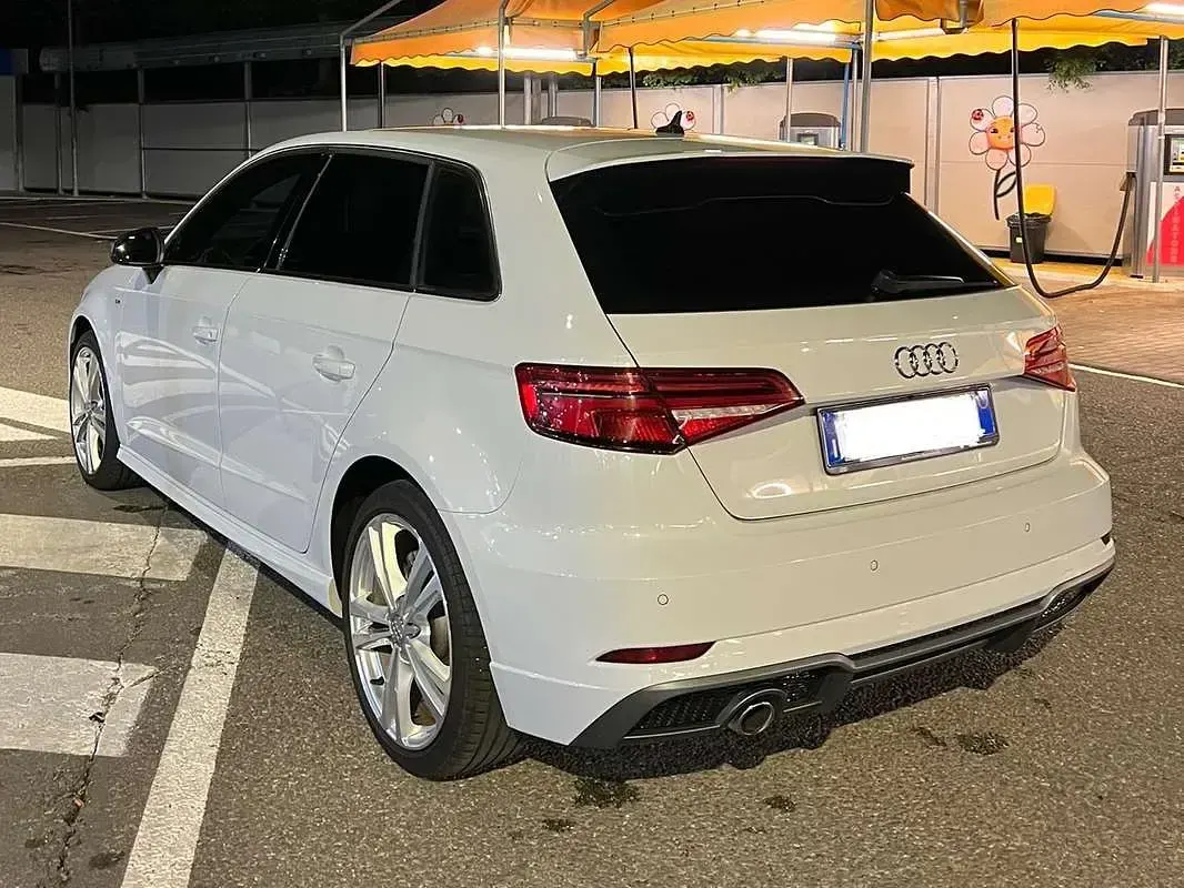 Usata Audi A3 Ambiente 116 CV (85 kW) 2019 Bianco Berlina