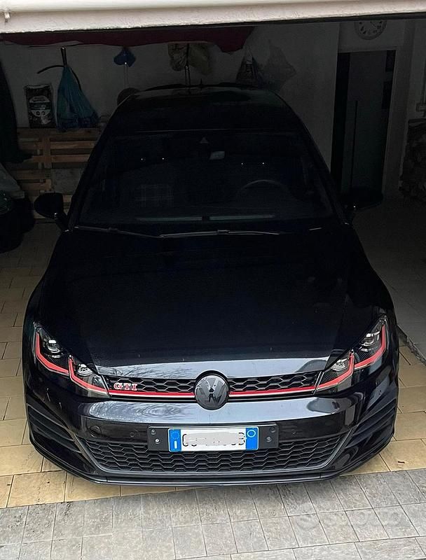 Usata VW Golf VII GTI 245 CV (180 kW) 2018 Nero Utilitaria
