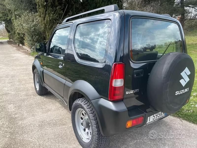 Usata Suzuki Jimny 2008 Nero SUV