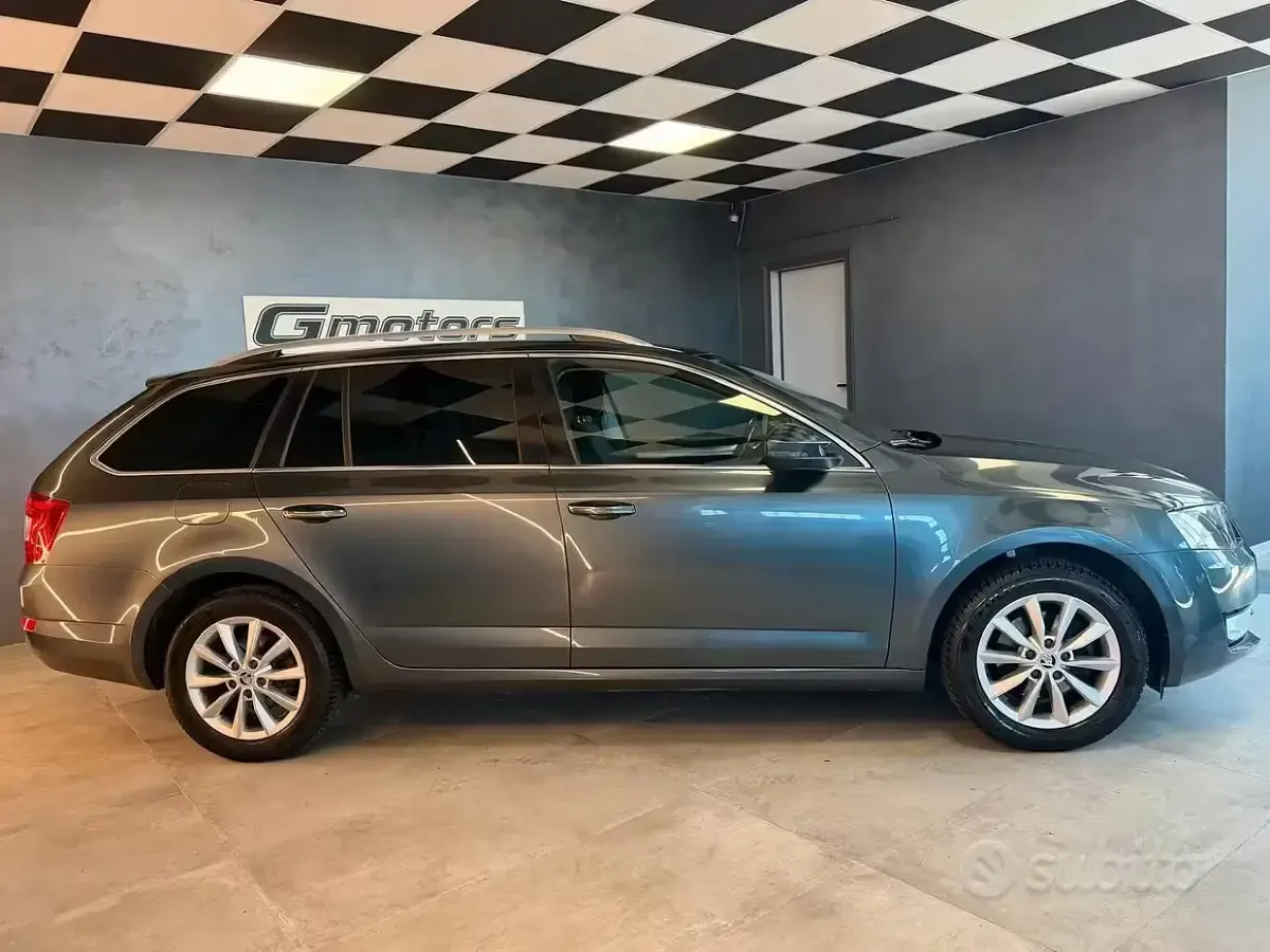 Usata Skoda Octavia G-TEC Ambition 110 CV (80 kW) 2016 Grigio Station wagon