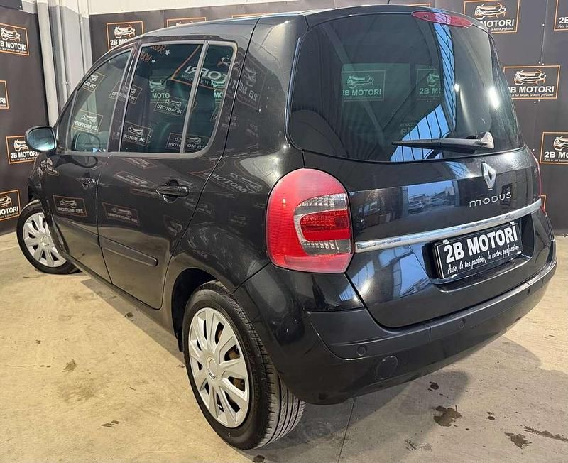 Usata Renault Grand Modus 88 CV (64 kW) 2011 Nero Monovolume