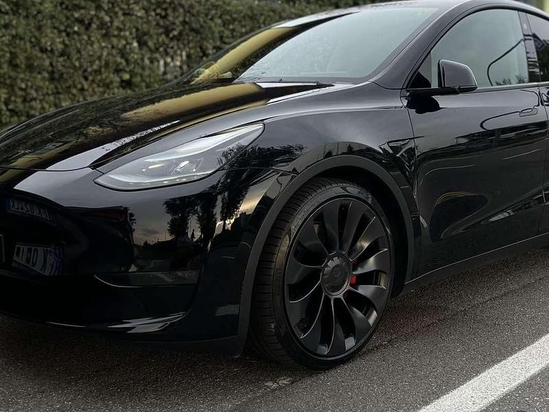 Usata Tesla Model Y Performance 155 kW (211 CV) 2023 SUV