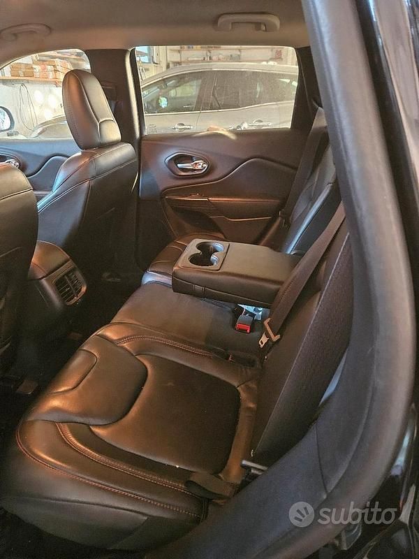 Usata Jeep Cherokee 272 CV (200 kW) 2014 Nero SUV