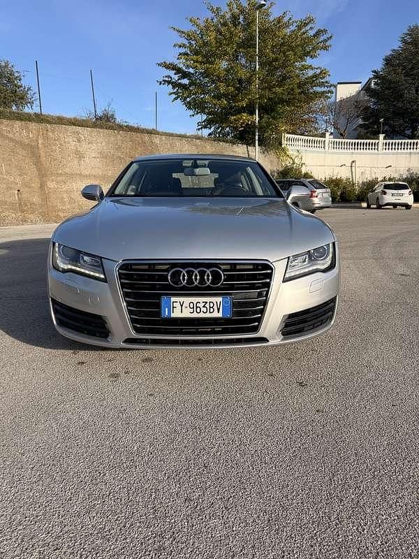 Usata 2011 Audi A7 Sportback Due volumi | 12.000 € (Molto cara) - Immagine 1/4