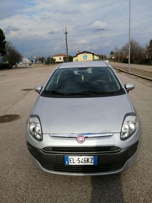 Usato 2012 Fiat Punto Evo 1.2 Diesel 75 CV (6.100 €)
