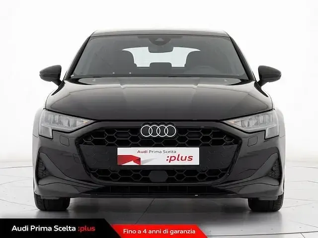 Usata Audi A3 Business 150 CV (110 kW) 2025 Nero brillante
