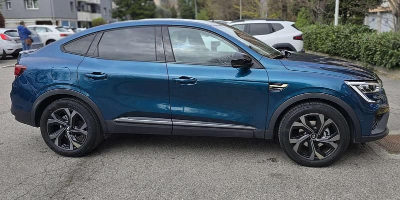 Usata Renault Arkana Engineered 145 CV (106 kW) 2024 Blu/azzurro SUV