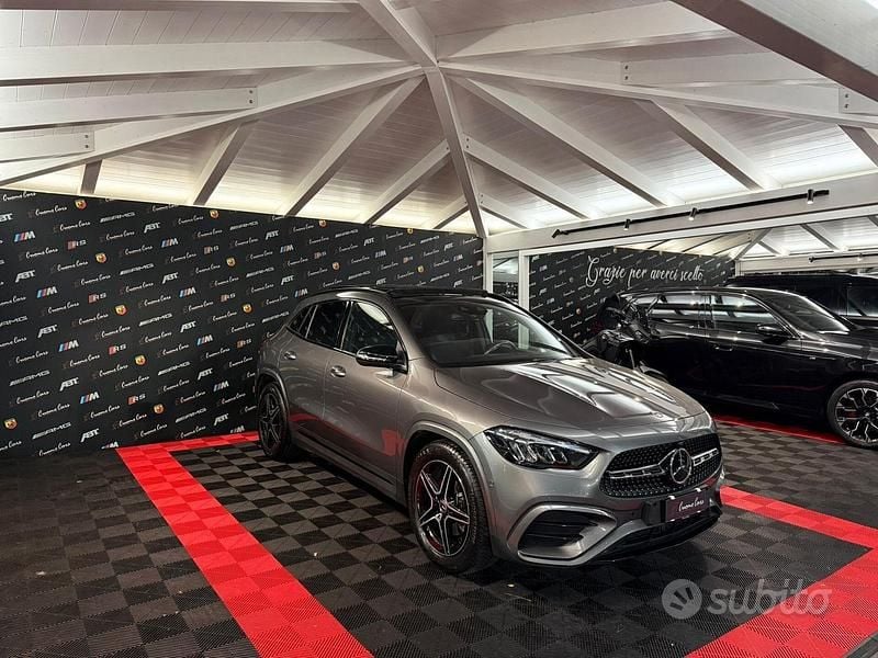 Usata Mercedes GLA200 Premium 150 CV (110 kW) 2024 Grigio SUV