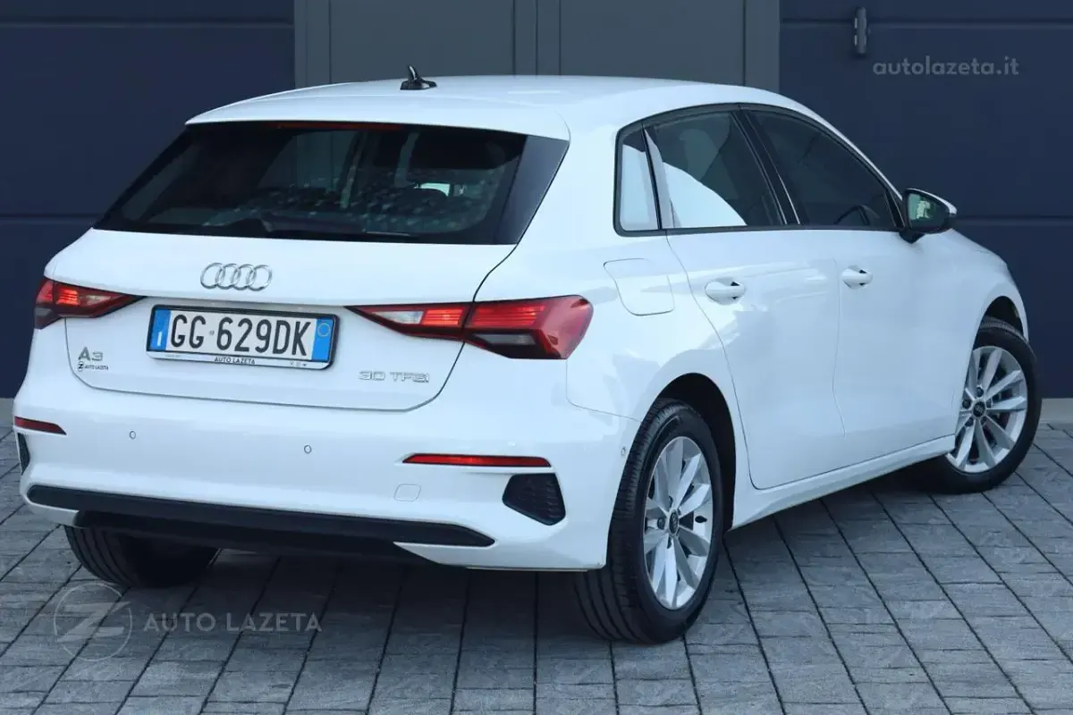 Usata Audi A3 e-tron Premium 110 CV (80 kW) 2021 Bianco pastello Utilitaria