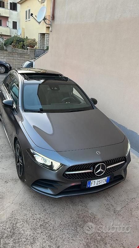 Usata Mercedes A200 AMG line 150 CV (110 kW) 2020 Grigio Berlina