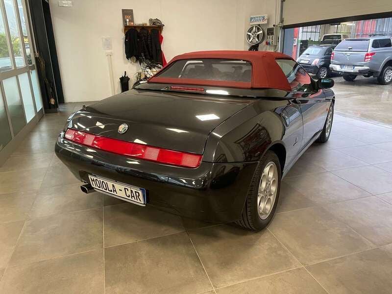 Usata Alfa Romeo Spider 165 CV (121 kW) 2004 Nero Cabrio
