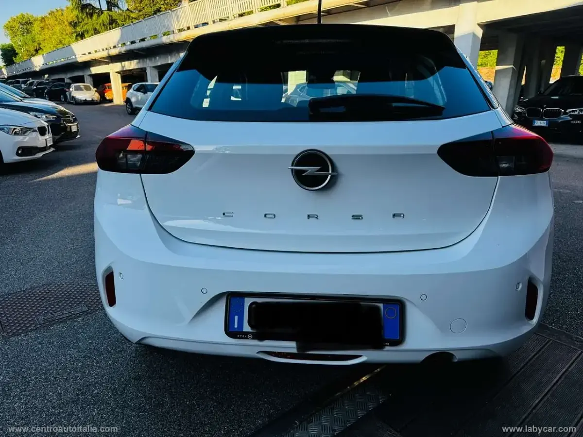 Usata Opel Corsa 75 CV (55 kW) 2024 Bianco Utilitaria