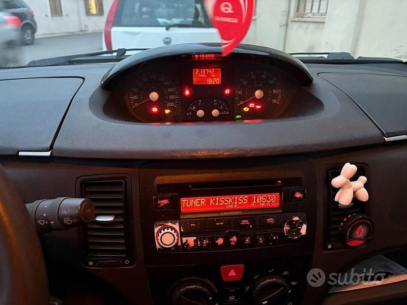Usata Fiat Idea 79 CV (58 kW) 2005 Monovolume