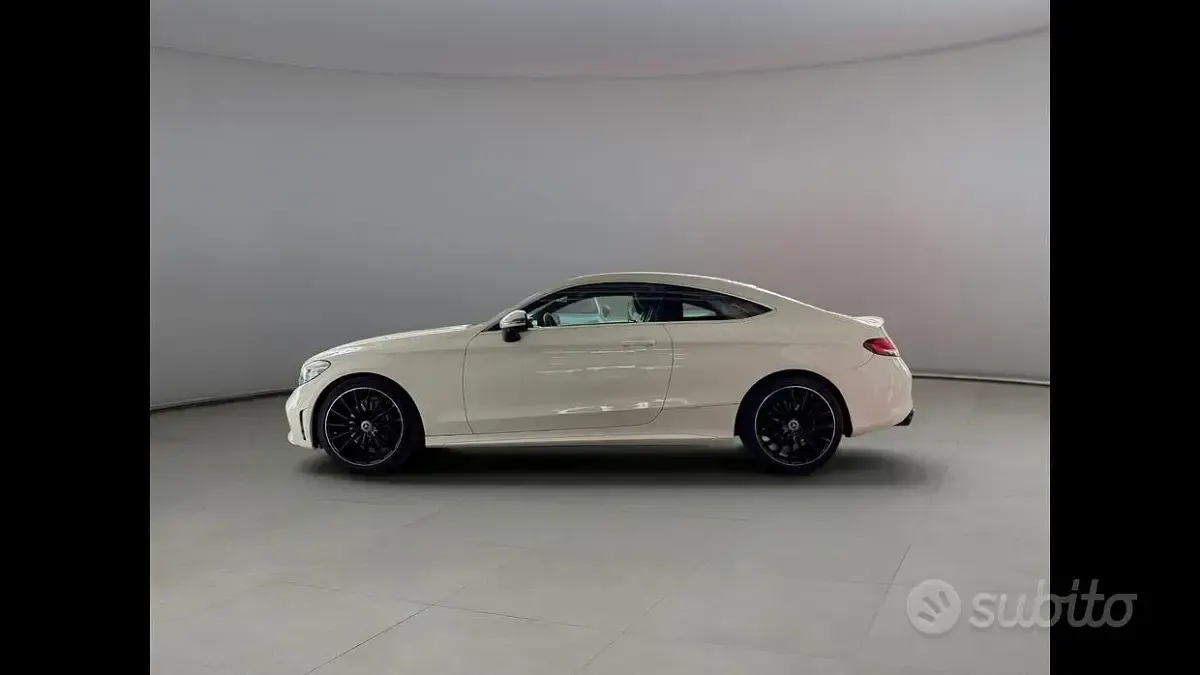 Usata Mercedes 220 194 CV (142 kW) 2019 Bianco Coupé